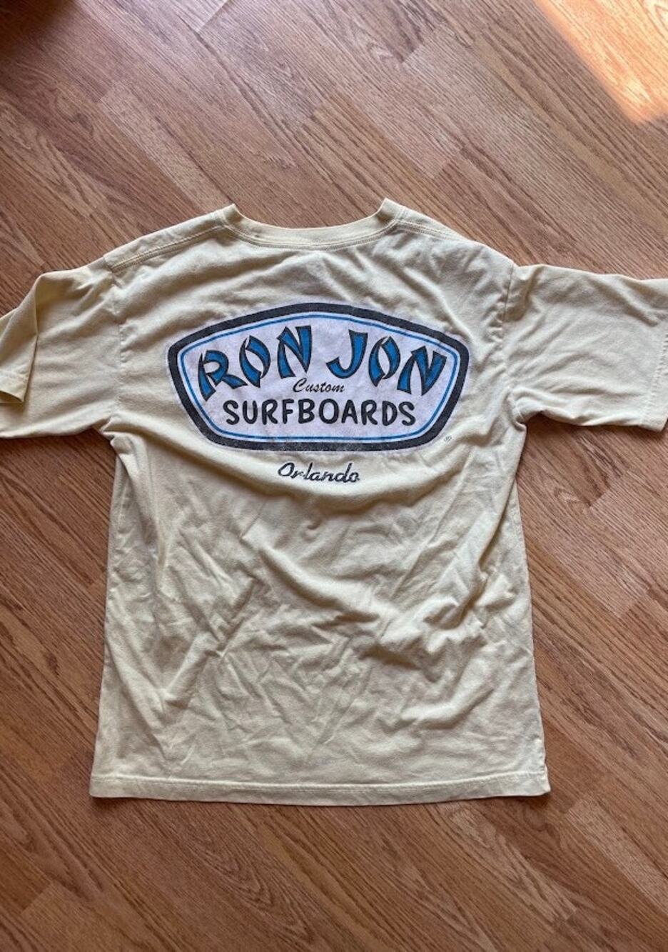 Ron Jon Surf Shop Orlando T-Shirt Yellow Medium FLAWS Stains Beach Tee